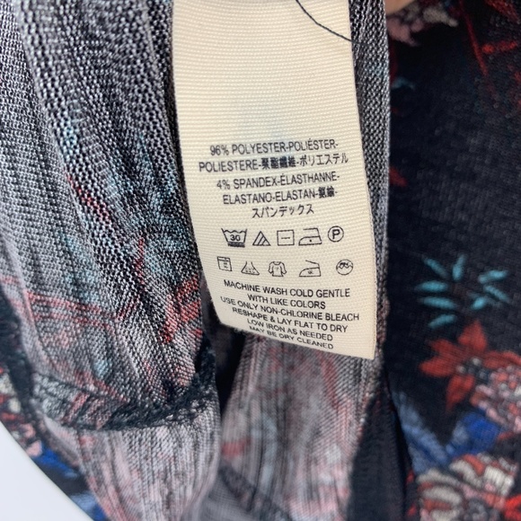 Free People medium blouse Dock Street ruffles - Picture 5 of 5